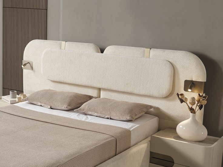 Aurora Grande Upholstered Bed Set